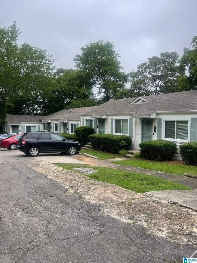 Building Photo - 1406 21st Way S