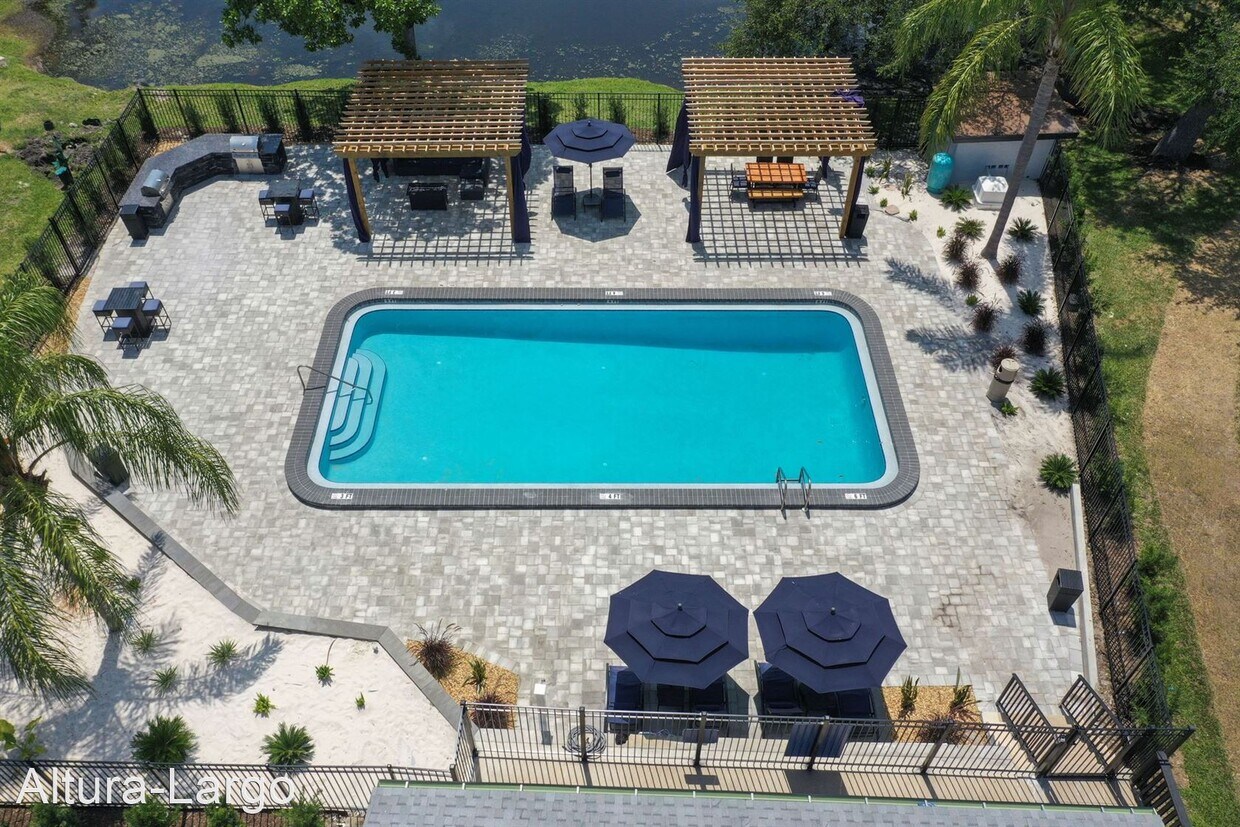 Altura Largo Apartments in Largo, FL
