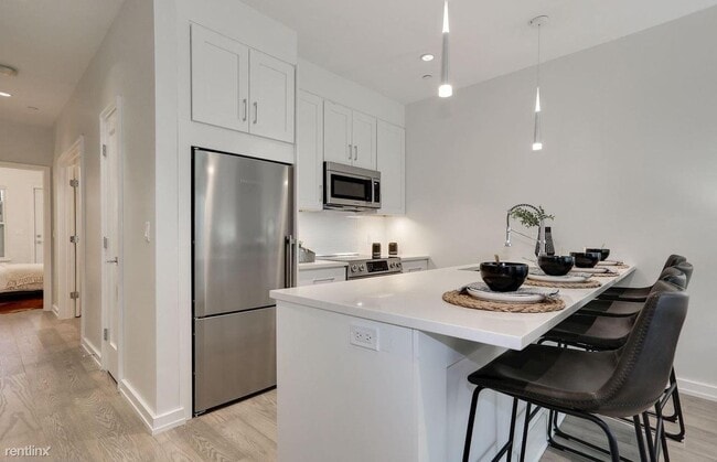 Building Photo - 1 br, 2 bath Condo - 455 Dayton Ave