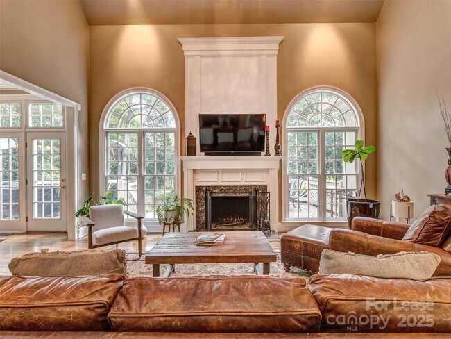 Foto del edificio - 4104 Shepherdleas Ln