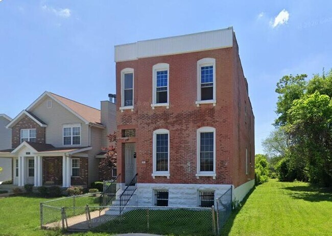 Foto del edificio - 3116 Hickory St