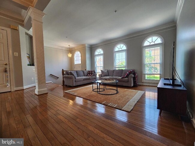 Building Photo - 13561 Flowerfield Dr