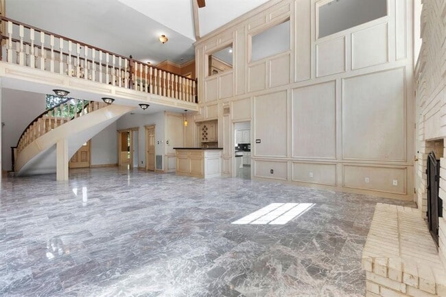 Foto del edificio - 6803 Walton Heath Dr