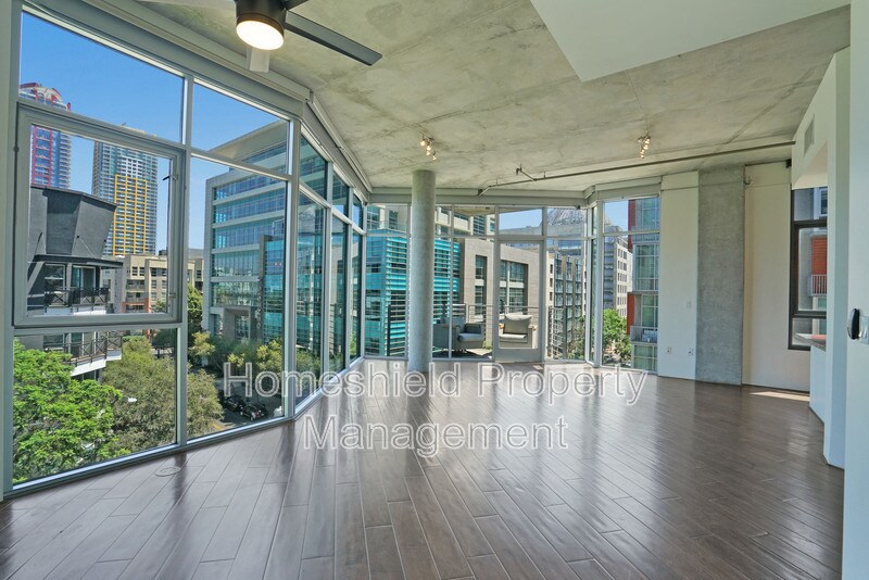 Primary Photo - 1050 Island Ave