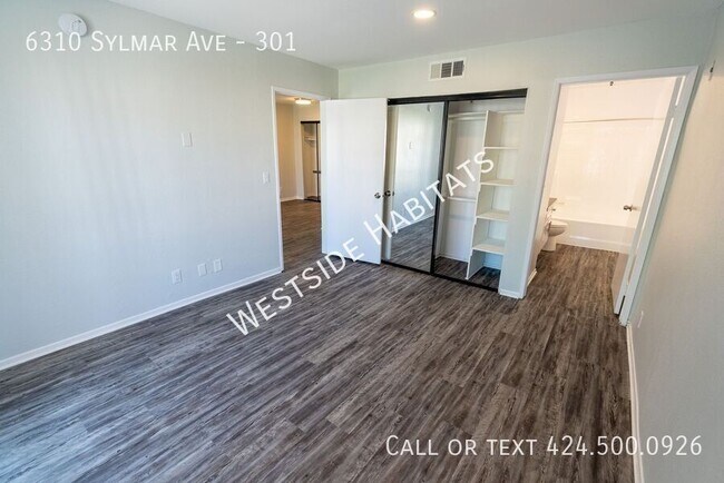 Building Photo - 6310 Sylmar Ave