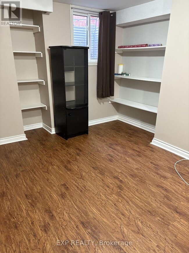 Photo du bâtiment - 1975 Fairport Rd