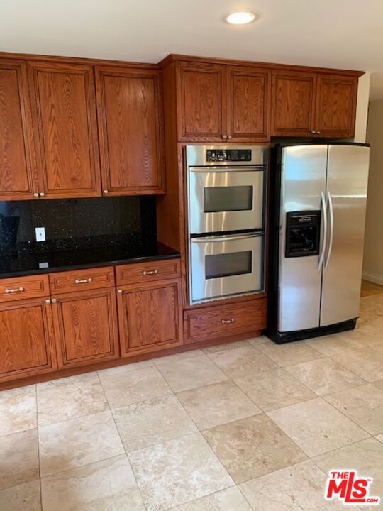 Foto del edificio - 3530 S Bentley Ave