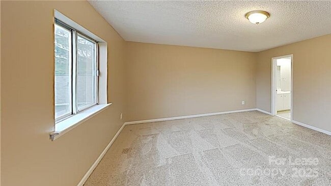 Foto del edificio - 1023 Sardis Cove Dr