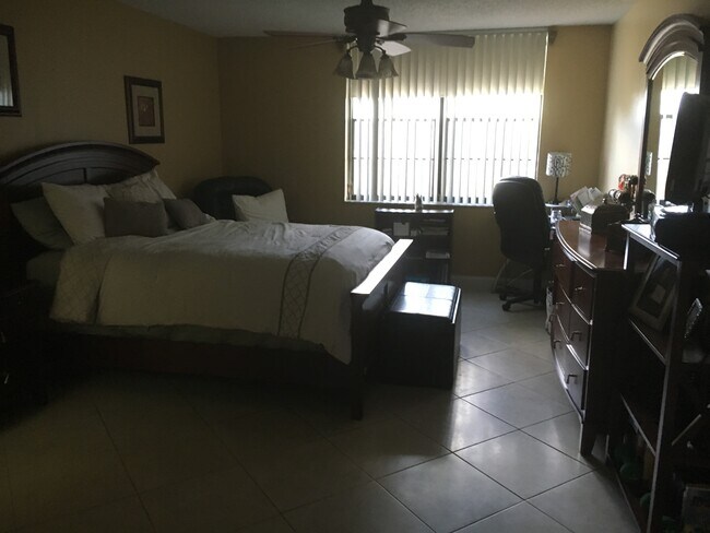 Foto del edificio - 10865 SW 112th Ave