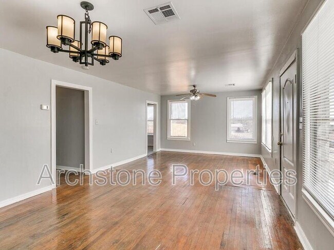 Foto del edificio - 3501 NW Liberty St