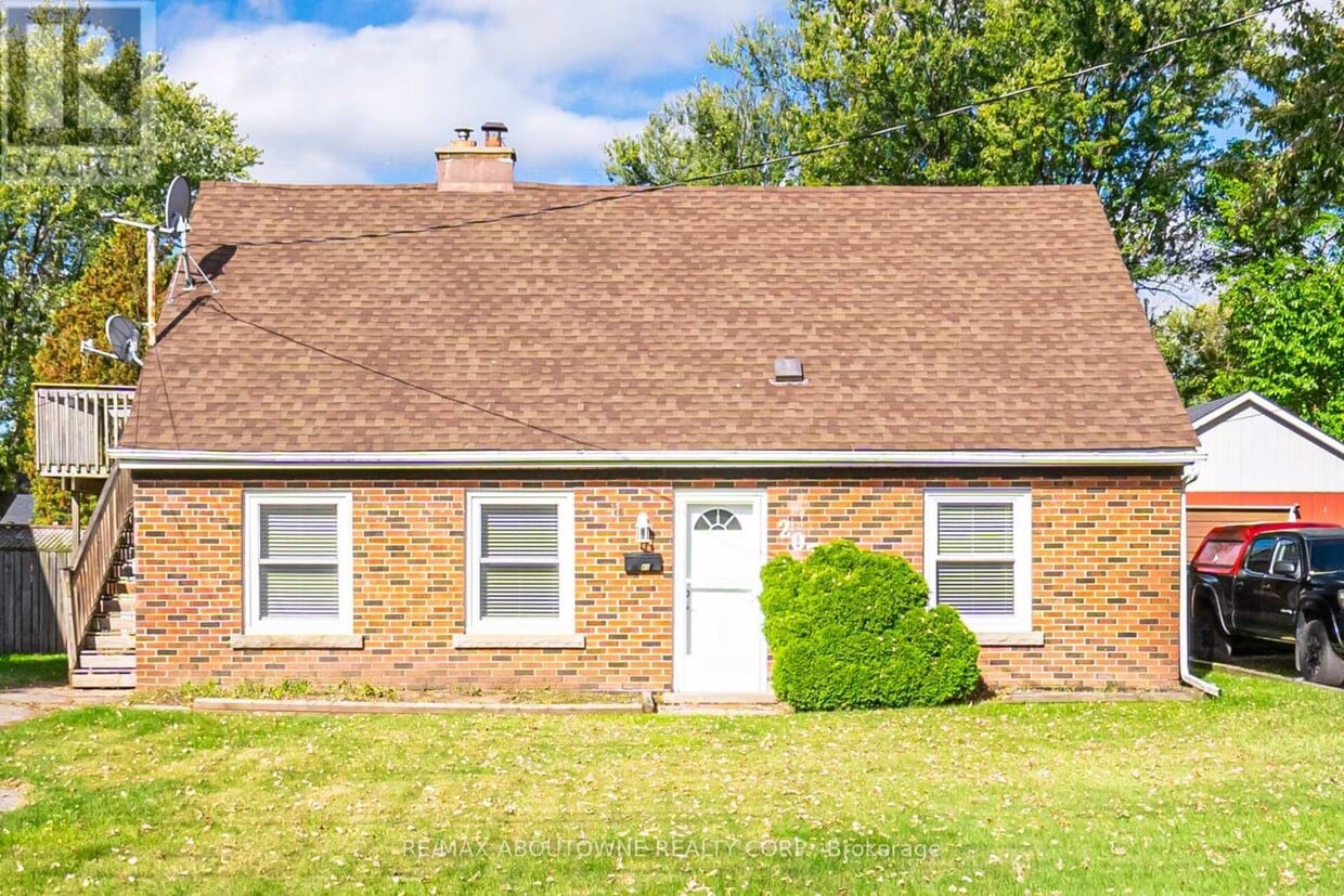 Primary Photo - 2077 Leighland Rd