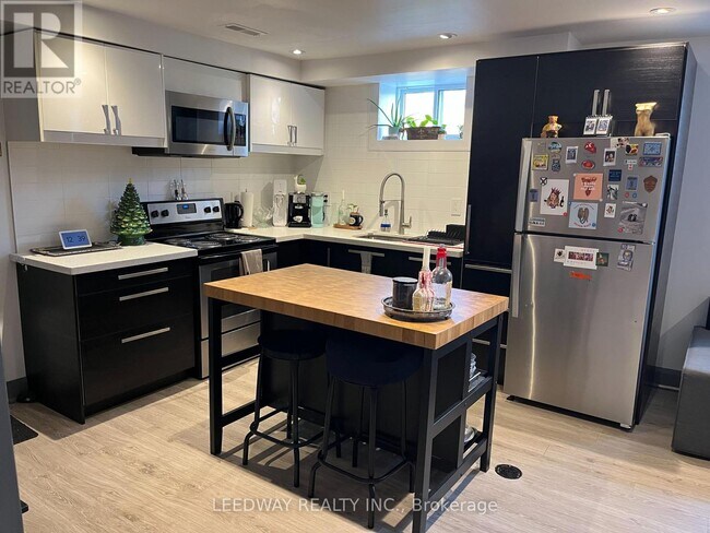 Photo du bâtiment - 2247 Haltyre Ct