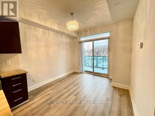Photo du bâtiment - 7167-7167 Yonge St