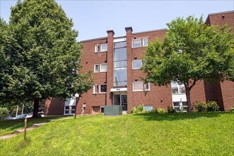 Building Photo - 3300 Rue de la Monnerie