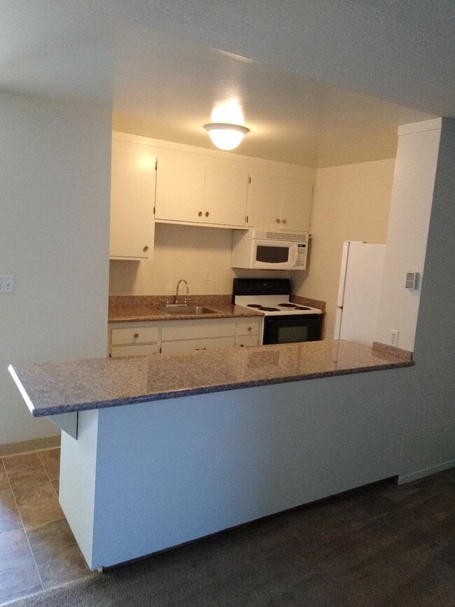 Photo - 1025 Minnesota Ave Apartments