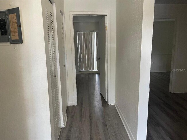 Foto del edificio - 2811 SW Archer Rd