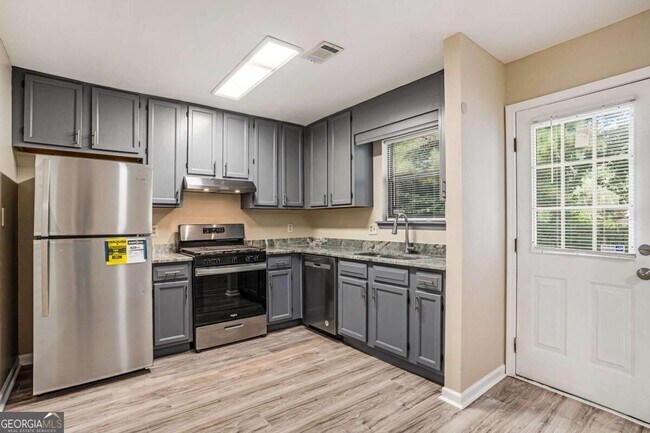 Foto del edificio - 3602 Hopkins Ct