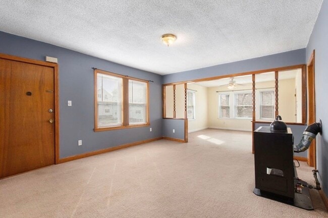 Foto del edificio - 344 Snell St