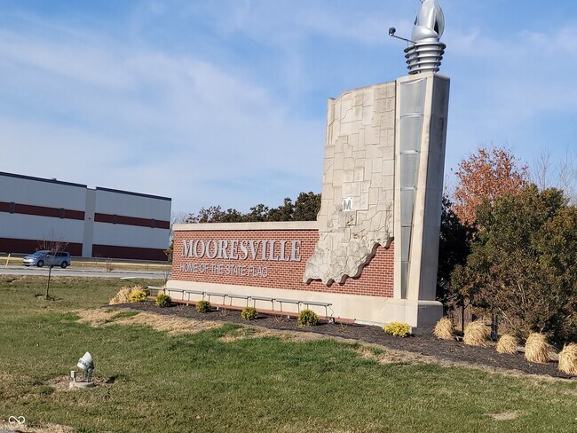 Foto del edificio - 144 E Center Dr