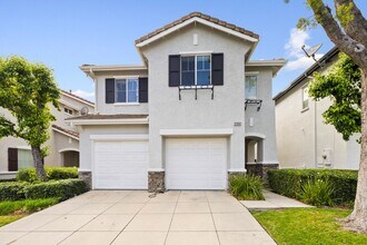 Building Photo - 12932 Bermuda Ave