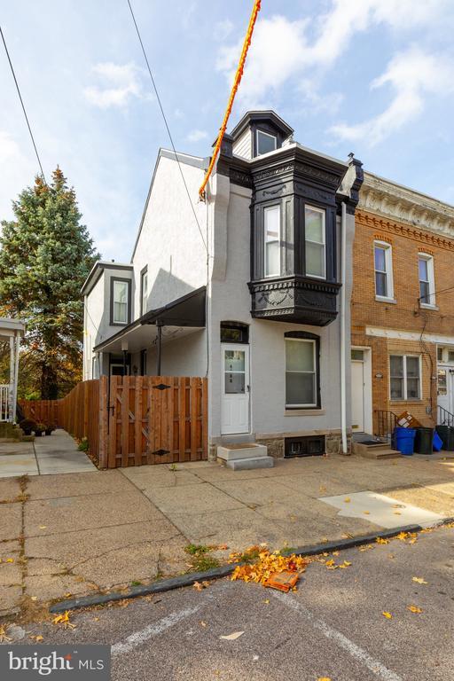 Foto del edificio - 4360 Pechin St