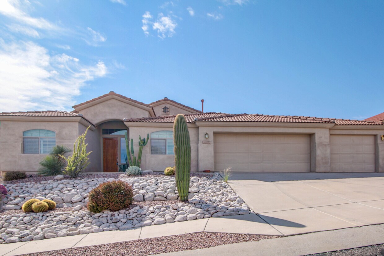 Primary Photo - 4399 N Ocotillo Canyon Dr
