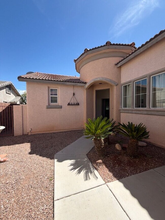 Building Photo - One story house in Summerlin with 3 bedrooms
