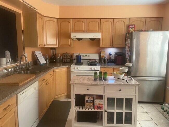 Building Photo - 454 Saint Giles Ct