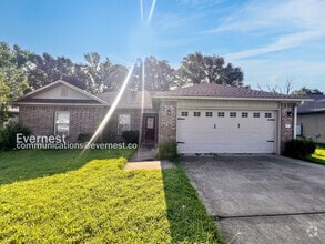 Building Photo - 45 Castleton Dr