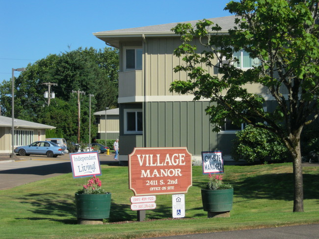 Building Photo - Village Manor