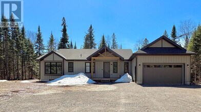 Building Photo - 1050 Greensview Dr