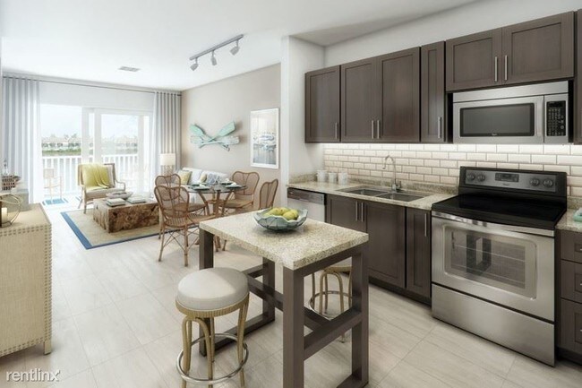 Foto del edificio - 3 br, 2 bath Apartment - 11001 Pines Blvd