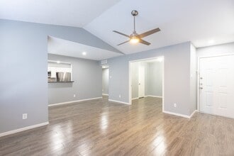 Building Photo - 14600 Fonmeadow Dr