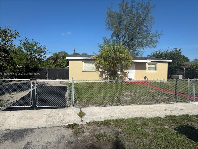 Foto del edificio - 20711 NW 32nd Pl