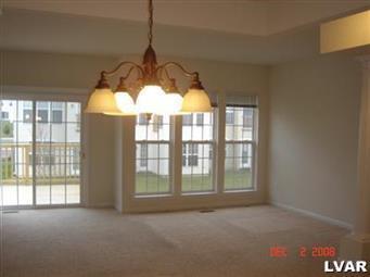 Foto del edificio - 8470 Putnam Ct