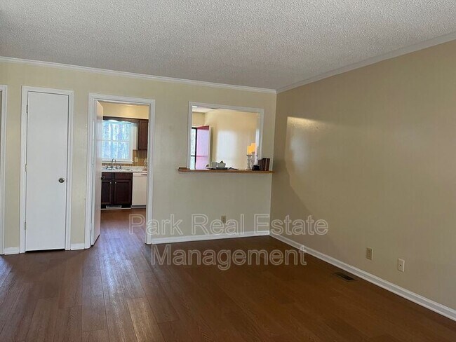 Foto del edificio - 293 Cedar Terrace Rd