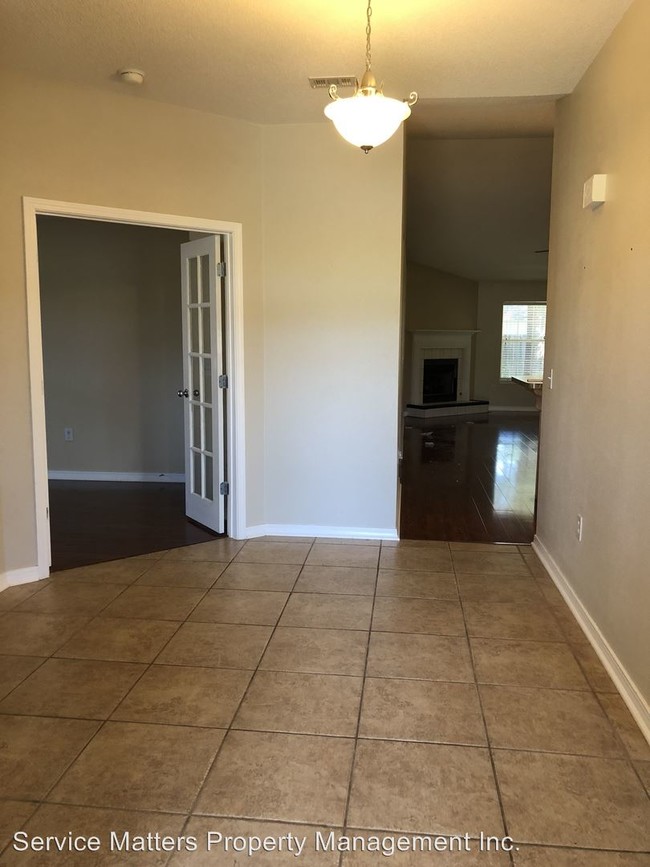 Building Photo - 4 br, 3 bath House - 4646 Thousand Oaks Blvd.