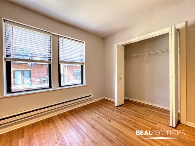 Foto del edificio - 2834 W Palmer St