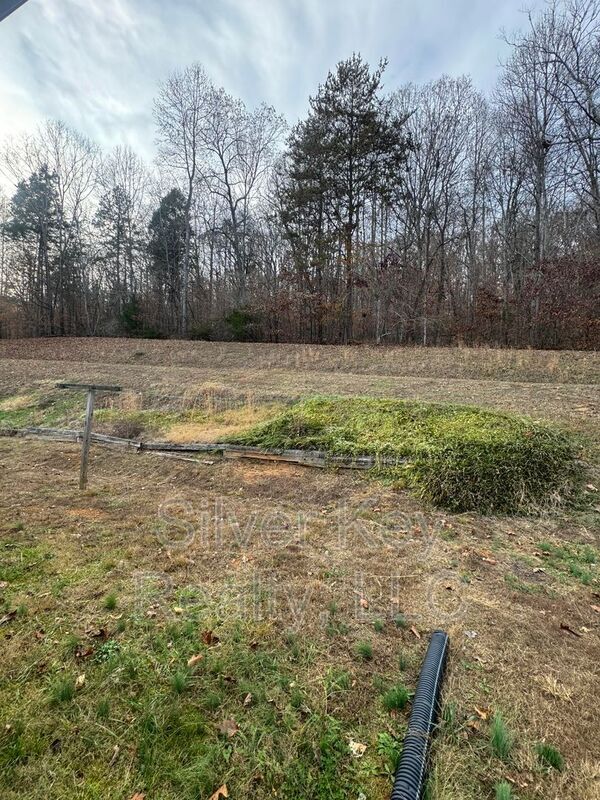 Building Photo - 397 Co Rd 189