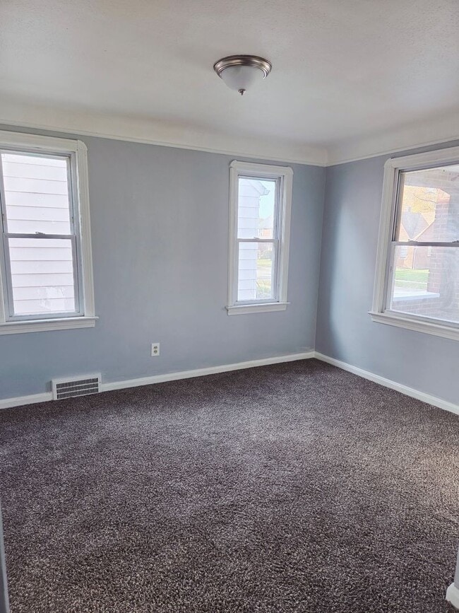 Building Photo - 5131 Philip Ave