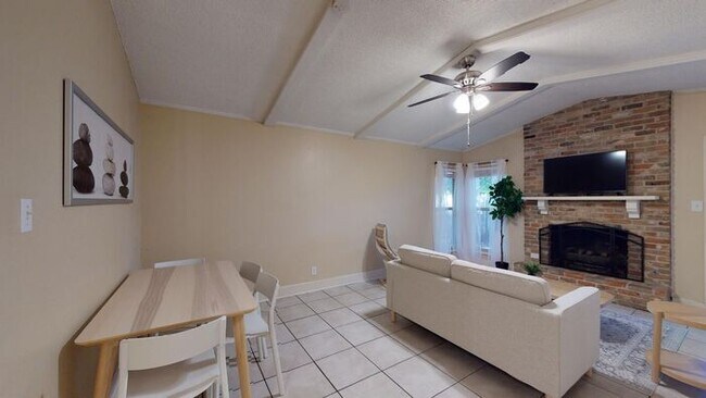 Foto del edificio - 9104 Quail Creek Dr