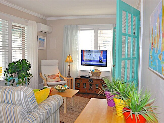 Photo - 320 7th Ave N House