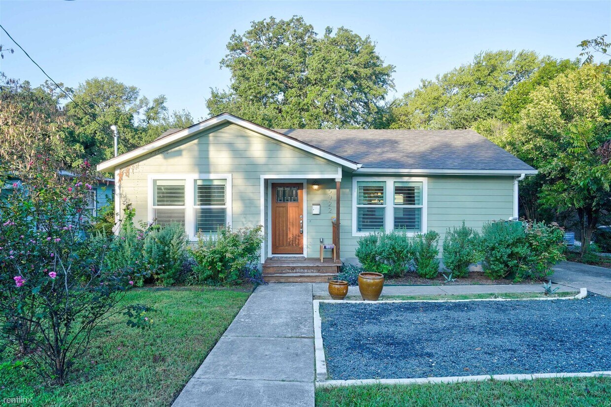 Foto principal - 4 br, 2 bath House - 5022 Shoal Creek Blvd