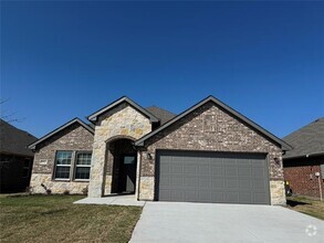 Building Photo - 802 Hardaway Ln