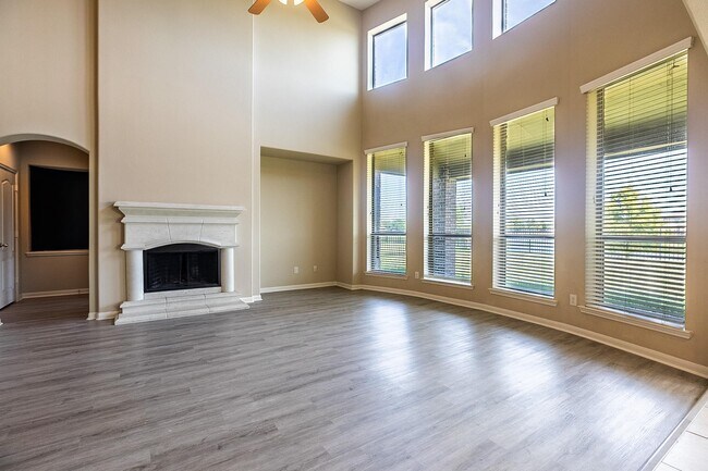 Foto del edificio - 13210 Southern Orchard Ln
