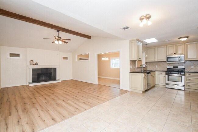 Foto del edificio - 710 N Fork Ct