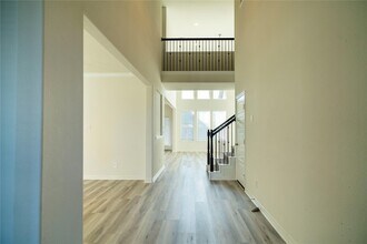 Building Photo - 3618 Windward Canyon Dr