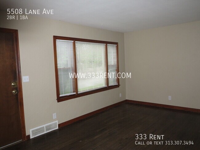 Building Photo - Lovely 2 bed 1 bath home ready to be moved...