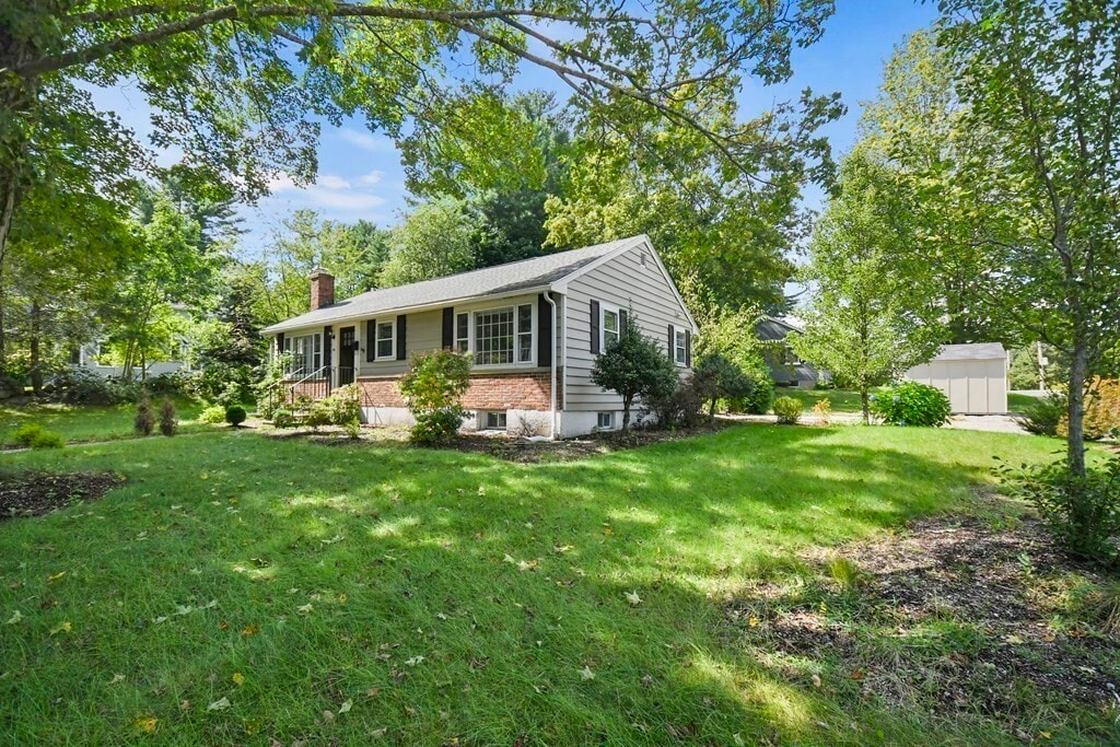 54 Grove St, Reading, MA 01867 House Rental in Reading, MA