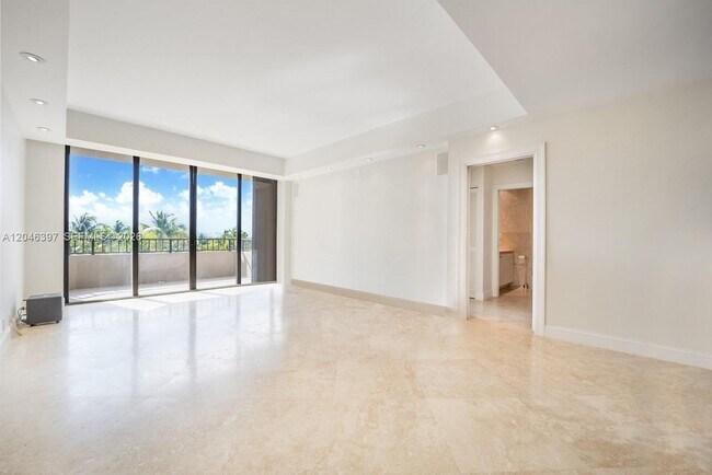 Building Photo - 151 Crandon Blvd
